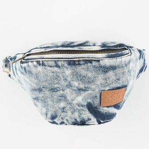 Jean fannypack